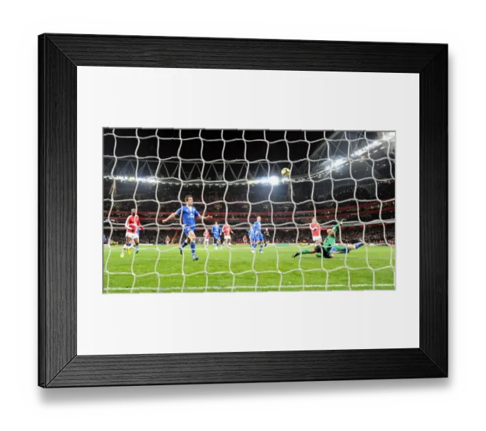 Framed Print : Tomas Rosicky shoots past Everton goalkeeper Tim Howard to score the 2nd Arsenal goal Framed Print : Tomas Rosicky shoots past Everton goalkeeper Tim Howard to score the 2nd Arsenal goal