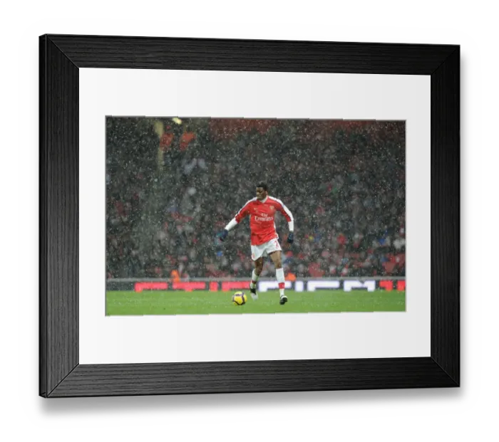 Framed Print : Abou Diaby (Arsenal). Arsenal 2: 2 Everton, Barclays Premier League, Emirates Stadium