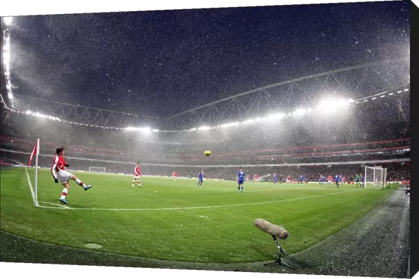 Andrey Arshavin (Arsenal) takes a corner in the snow. Arsenal 2: 2 Everton