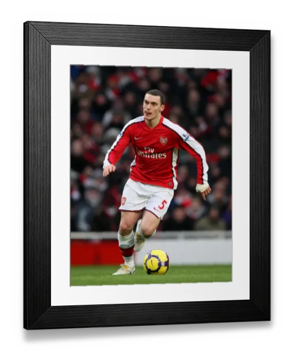 Framed Print : Thomas Vermaelen's Battle: Arsenal vs. Everton - 2-2 Draw, September 1, 2010