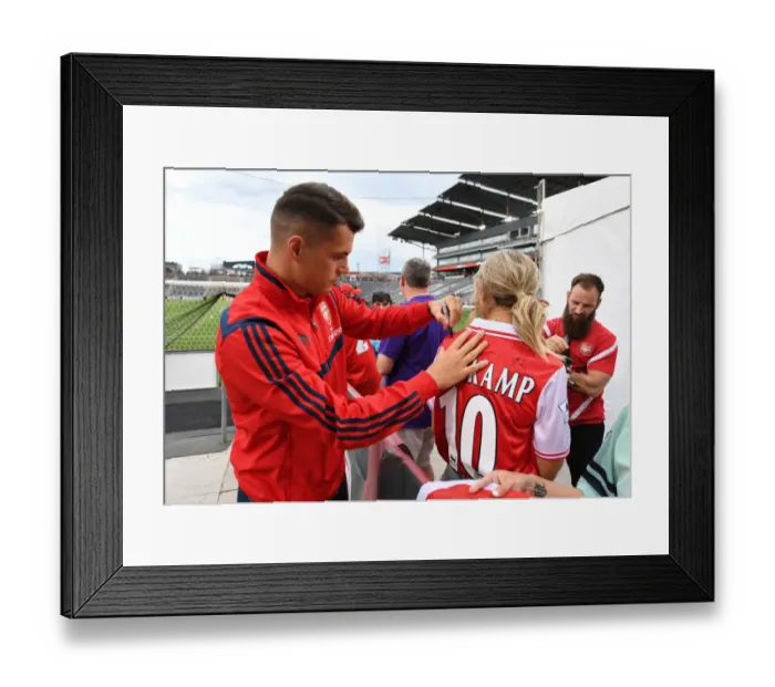 Framed Print : Arsenal's Shkodran Mustafi Prepares for Colorado Rapids Clash (2019-20) Framed Print : Arsenal's Shkodran Mustafi Prepares for Colorado Rapids Clash (2019-20)