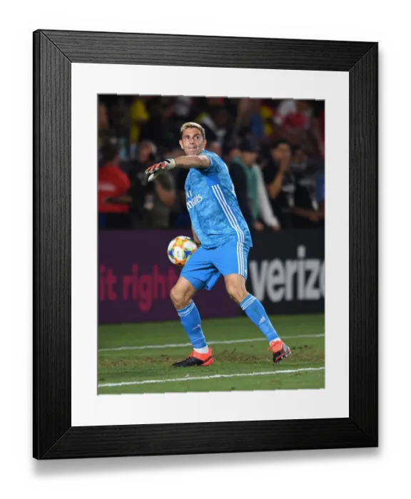 Framed Print : Arsenal FC in US Pre-Season: Emi Martinez vs Bayern Munich in Los Angeles Framed Print : Arsenal FC in US Pre-Season: Emi Martinez vs Bayern Munich in Los Angeles
