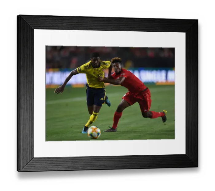 Framed Print : Arsenal vs Bayern Munich: International Champions Cup Clash in Los Angeles Framed Print : Arsenal vs Bayern Munich: International Champions Cup Clash in Los Angeles