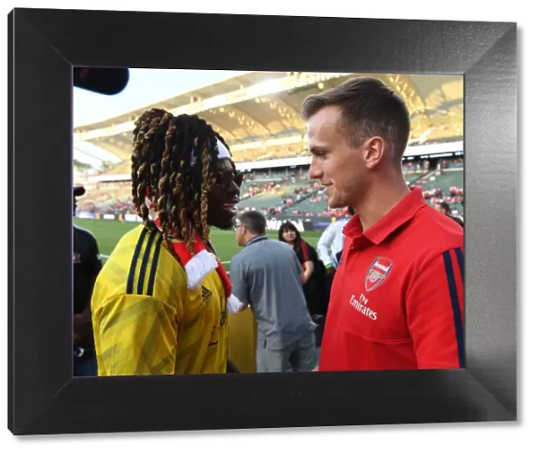 Arsenal's Rob Holding Meets NFL Star Jay Ajayi Ahead of Arsenal vs. Bayern Munich in LA