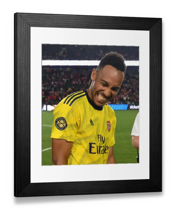 Framed Print : Arsenal's Aubameyang Faces Off Against Bayern Munich in International Champions Cup, LA 2019 Framed Print : Arsenal's Aubameyang Faces Off Against Bayern Munich in International Champions Cup, LA 2019
