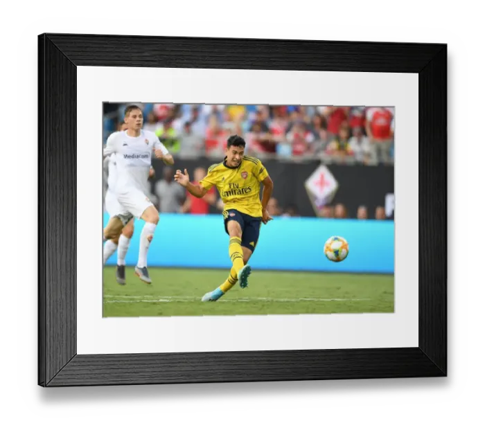 Framed Print : Gabriel Martinelli Shines: Arsenal's Standout Performance Against Fiorentina in 2019 International Champions Cup Framed Print : Gabriel Martinelli Shines: Arsenal's Standout Performance Against Fiorentina in 2019 International Champions Cup