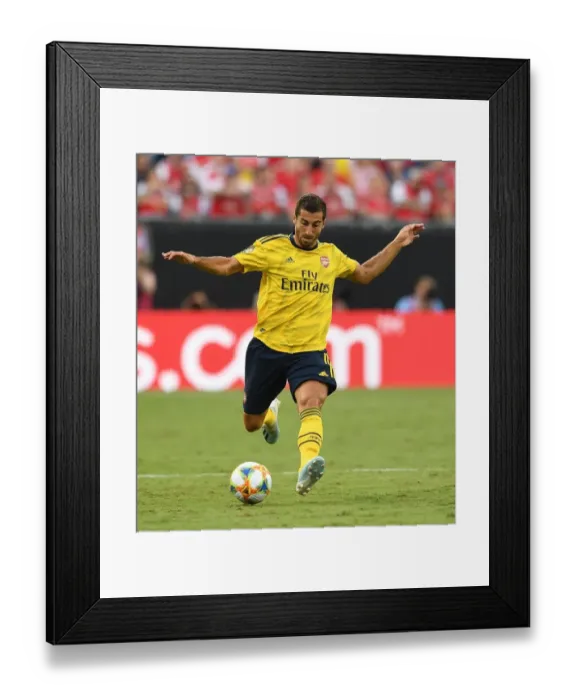 Framed Print : Arsenal vs. ACF Fiorentina: Mkhitaryan Shines in 2019 International Champions Cup Match, Charlotte