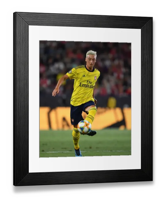 Framed Print : Clash of Titans: Arsenal FC vs Bayern Munich (2019-20) Framed Print : Clash of Titans: Arsenal FC vs Bayern Munich (2019-20)