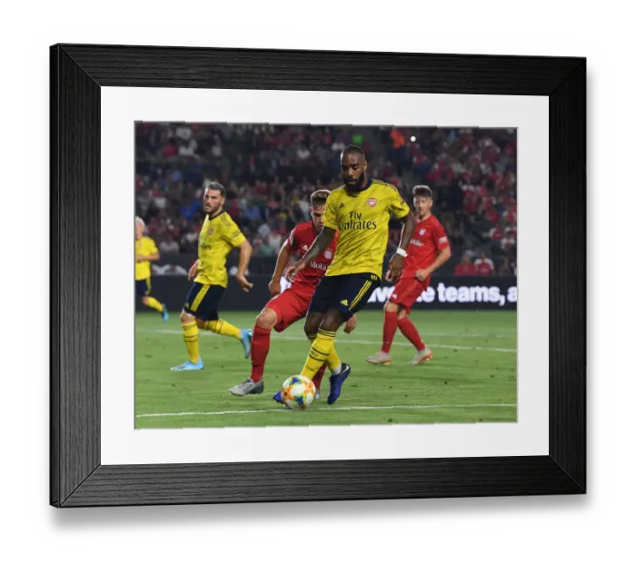 Framed Print : Arsenal vs. Bayern Munich: 2019 International Champions Cup Showdown Framed Print : Arsenal vs. Bayern Munich: 2019 International Champions Cup Showdown