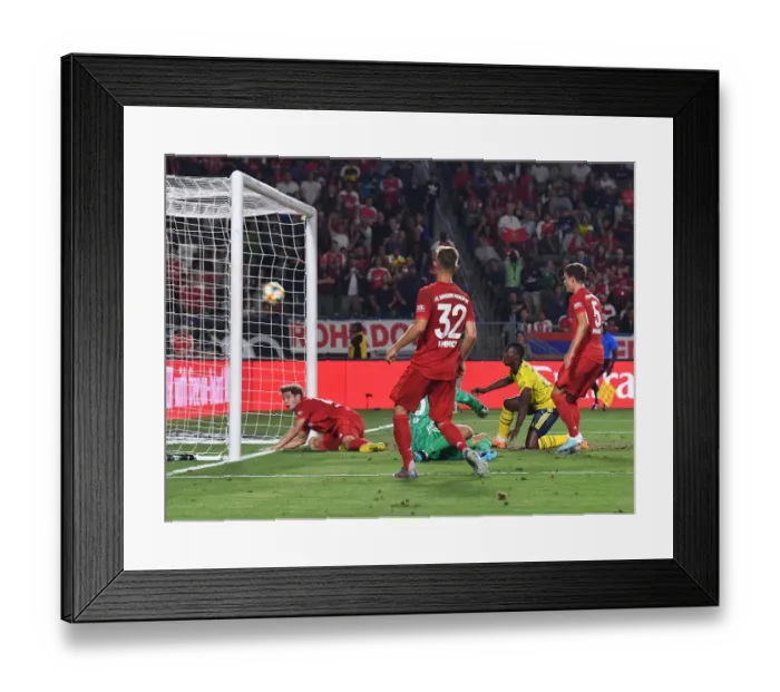 Framed Print : Arsenal vs. Bayern Munich: Eddie Nketiah Scores in 2019 International Champions Cup Clash Framed Print : Arsenal vs. Bayern Munich: Eddie Nketiah Scores in 2019 International Champions Cup Clash