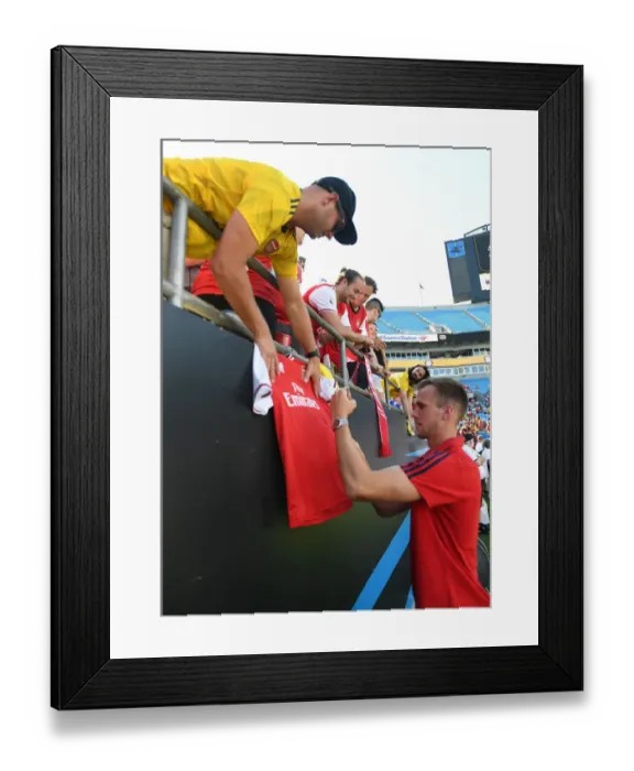 Framed Print : Arsenal's Rob Holding Greets Fans Before Arsenal v Fiorentina in 2019 International Champions Cup, Charlotte Framed Print : Arsenal's Rob Holding Greets Fans Before Arsenal v Fiorentina in 2019 International Champions Cup, Charlotte