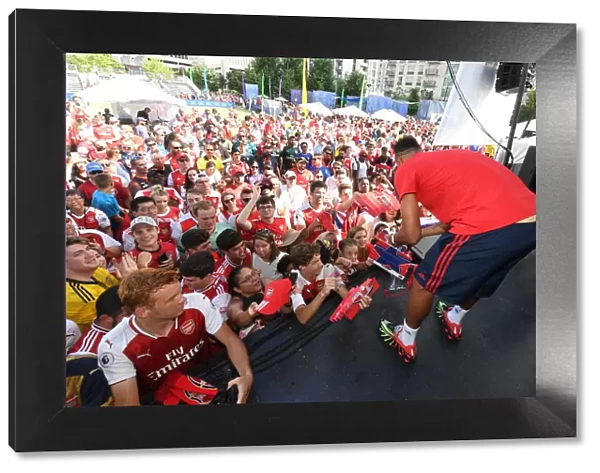 Arsenal's Aubameyang Greets Fans Before Arsenal v Fiorentina in 2019 International Champions Cup, Charlotte