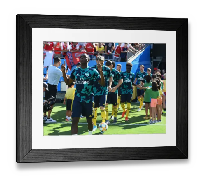 Framed Print : Arsenal's Eddie Nketiah Prepares for Arsenal vs Fiorentina at 2019 International Champions Cup in Charlotte