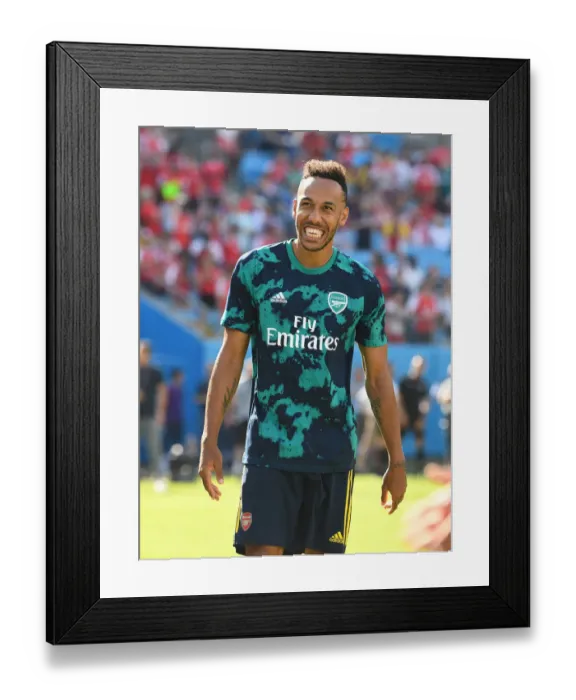 Framed Print : Arsenal's Aubameyang Prepares for Action against ACF Fiorentina in 2019 International Champions Cup, Charlotte