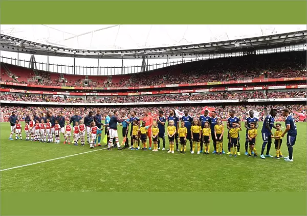 Arsenal vs. Olympique Lyonnais: The Emirates Cup Showdown - Teams Take the Field, 2019