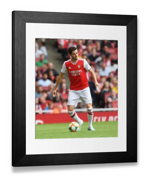 Framed Print : Arsenal vs. Olympique Lyonnais: Emirates Cup Clash (2019-20)