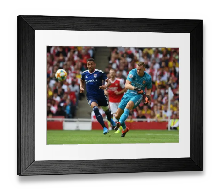 Framed Print : Arsenal's Bernd Leno in Action: Arsenal vs. Olympique Lyonnais at Emirates Cup 2019 Framed Print : Arsenal's Bernd Leno in Action: Arsenal vs. Olympique Lyonnais at Emirates Cup 2019