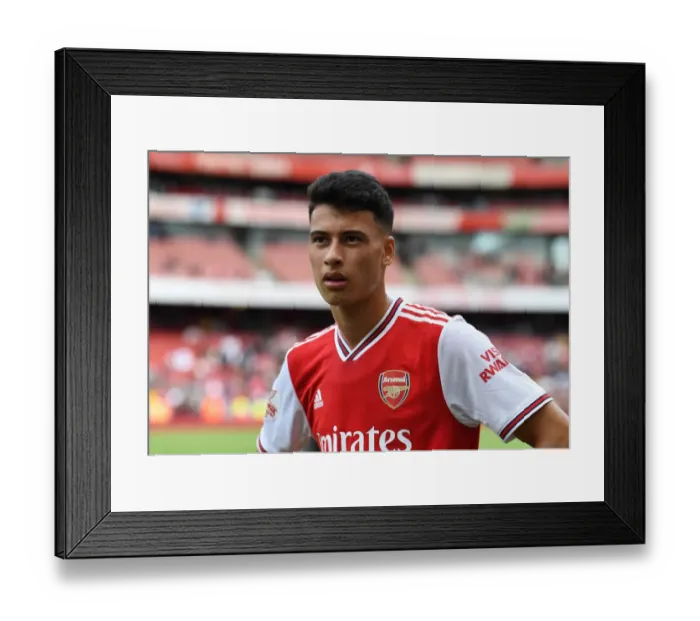 Framed Print : Arsenal's Gabriel Martinelli Post-Match at 2019 Emirates Cup Against Olympique Lyonnais Framed Print : Arsenal's Gabriel Martinelli Post-Match at 2019 Emirates Cup Against Olympique Lyonnais