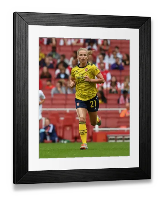 Framed Print : Arsenal Women vs. FC Bayern Munich: Emirates Cup Clash (2019-20)