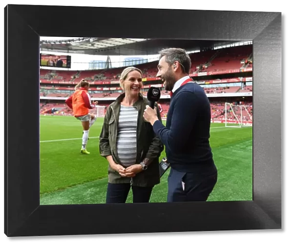 Arsenal Women vs. FC Bayern Munich: Nigel Mitchell and Kelly Smith's Reunion at Emirates Cup