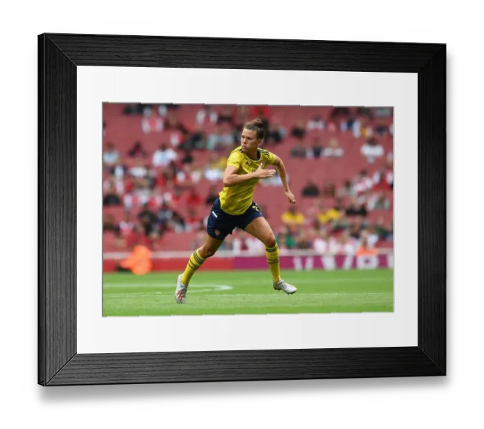 Framed Print : Arsenal Women vs. FC Bayern Munich: Emirates Cup Clash (2019-20)