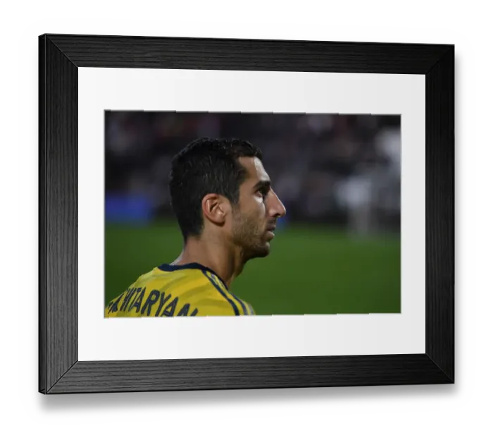 Framed Print : Arsenal's Joe Willock Shines in Angers Pre-Season Friendly, 2019