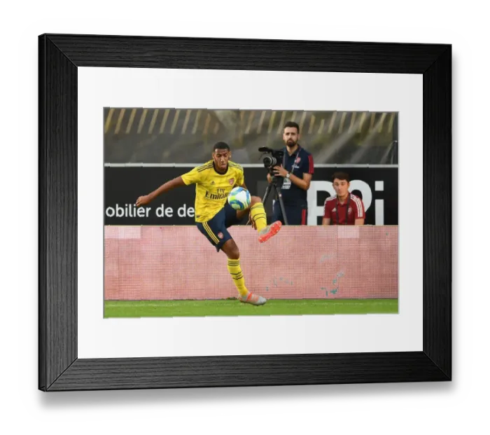 Framed Print : Arsenal's Dominic Thompson in Action against Angers during 2019 Pre-Season Friendly