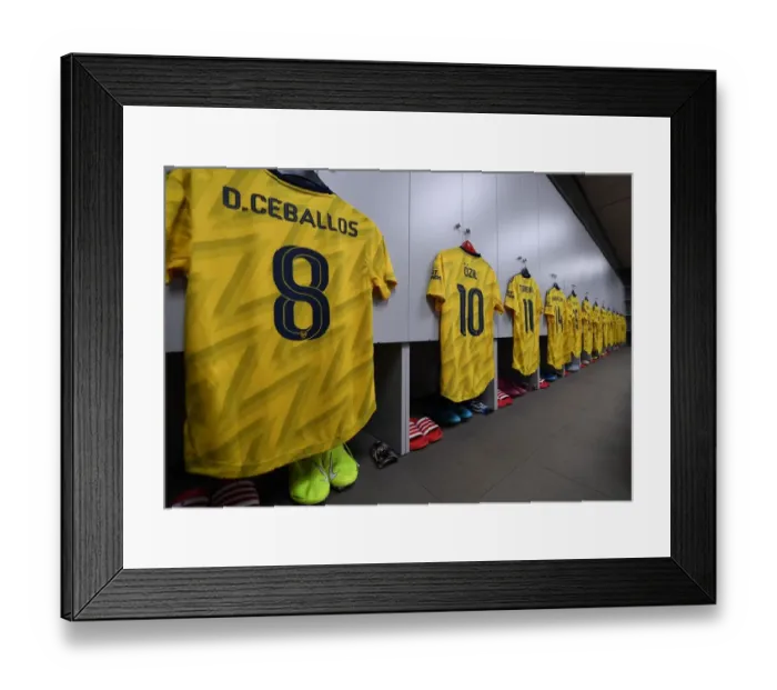 Framed Print : Arsenal in the Changing Room Before FC Barcelona Friendly Framed Print : Arsenal in the Changing Room Before FC Barcelona Friendly