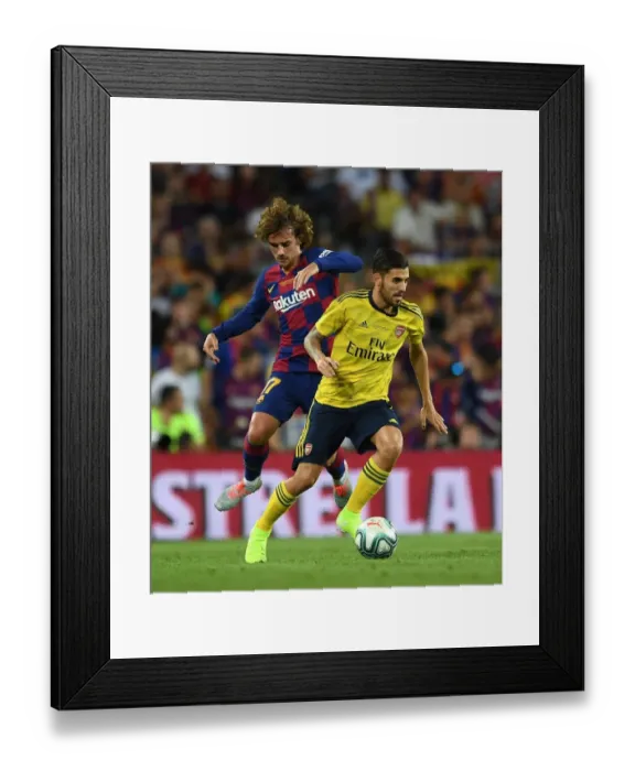 Framed Print : Dani Ceballos vs Antoine Griezmann: FC Barcelona vs Arsenal Pre-Season Clash, 2019