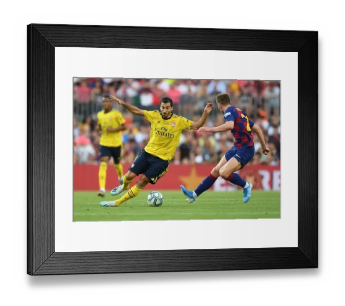 Framed Print : Mkhitaryan in Action: FC Barcelona vs. Arsenal (2019-20 Pre-Season Friendly)