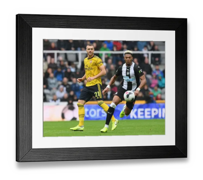 Framed Print : Calum Chambers in Action: Arsenal vs. Newcastle United, Premier League 2019-20 Framed Print : Calum Chambers in Action: Arsenal vs. Newcastle United, Premier League 2019-20
