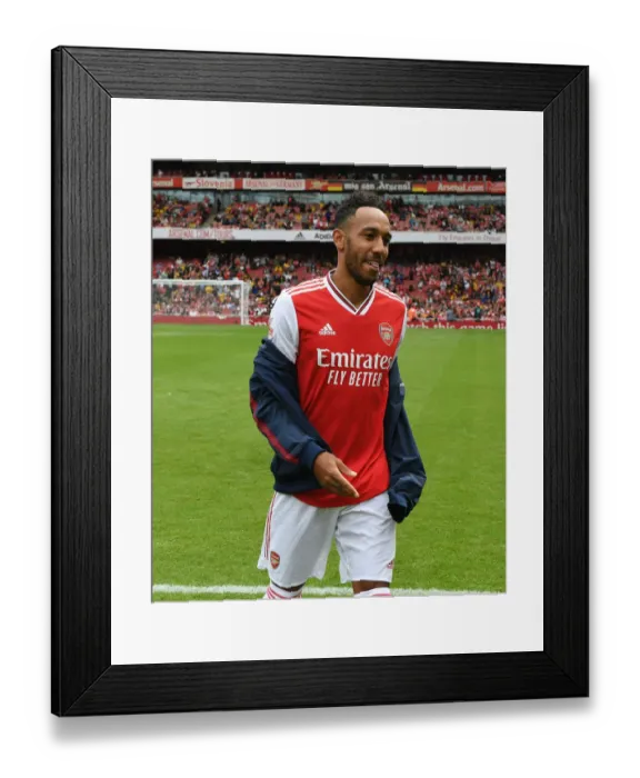 Framed Print : Arsenal's Aubameyang Readies for Battle: Arsenal vs Olympique Lyonnais, Emirates Cup 2019 Framed Print : Arsenal's Aubameyang Readies for Battle: Arsenal vs Olympique Lyonnais, Emirates Cup 2019