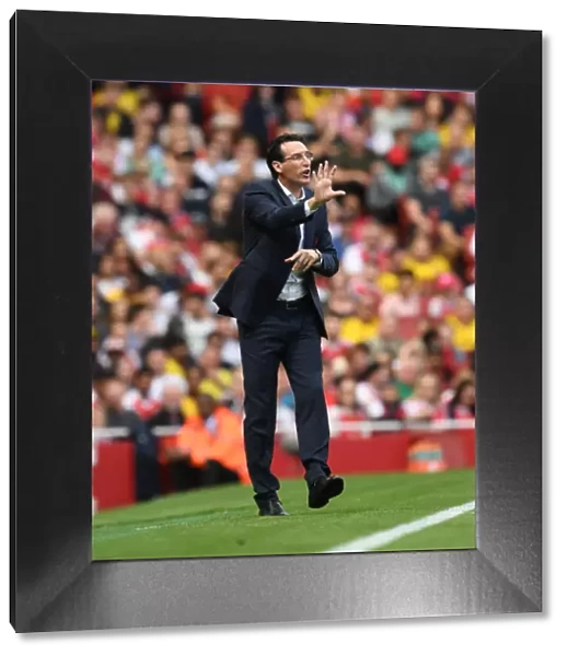Unai Emery Leads Arsenal in Emirates Cup Match Against Olympique Lyonnais (2019-20)