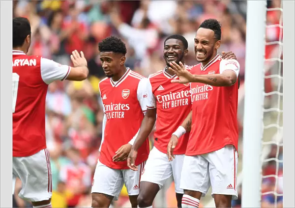Arsenal Celebrate: Aubameyang Scores against Olympique Lyonnais at Emirates Cup 2019
