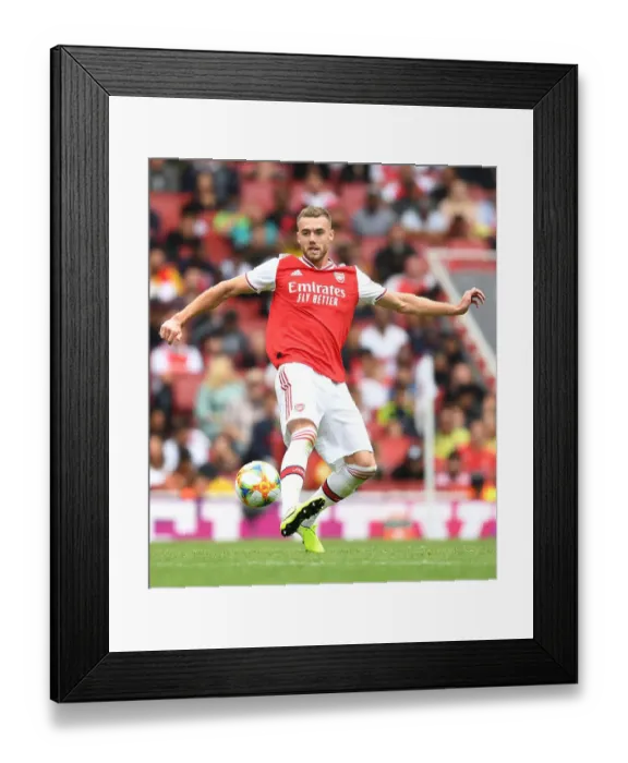 Framed Print : Arsenal's Calum Chambers in Action against Olympique Lyonnais at the Emirates Cup, 2019 Framed Print : Arsenal's Calum Chambers in Action against Olympique Lyonnais at the Emirates Cup, 2019