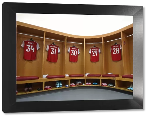 Arsenal Changing Room Before Emirates Cup Match against Olympique Lyonnais (2019-20)