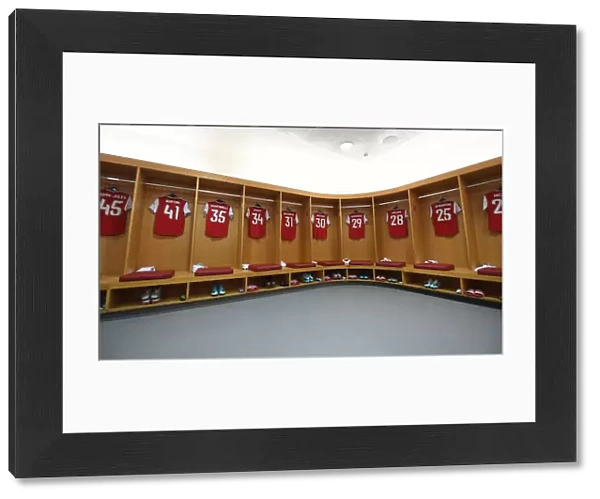 Arsenal Changing Room: Preparing for Arsenal v Olympique Lyonnais - Emirates Cup 2019