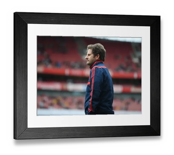 Framed Print : Arsenal Women Take on FC Bayern Munich in Emirates Cup Clash