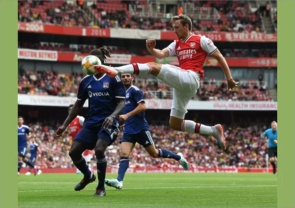 Arsenal's Monreal in Action: Arsenal vs. Olympique Lyonnais at the Emirates Cup 2019