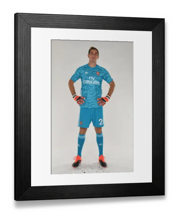 Framed Print : Arsenal's Emiliano Martinez Prepares for 2019-20 Season at Training Framed Print : Arsenal's Emiliano Martinez Prepares for 2019-20 Season at Training