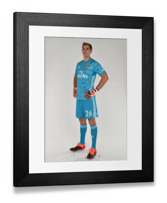 Framed Print : Arsenal's Emiliano Martinez Prepares for 2019-20 Season at Training Framed Print : Arsenal's Emiliano Martinez Prepares for 2019-20 Season at Training