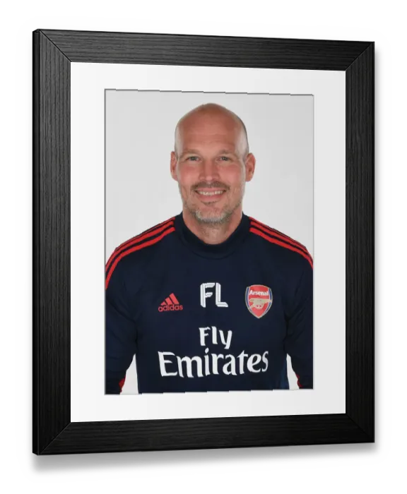 Framed Print : Arsenal Assistant Coach Freddie Ljungberg at Training Session, 2019-20 Framed Print : Arsenal Assistant Coach Freddie Ljungberg at Training Session, 2019-20