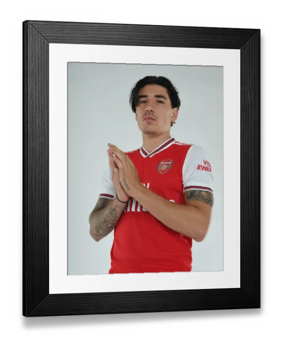 Framed Print : Arsenal Football Club: 2019-2020 Season Kick-Off with Hector Bellerin at Training Framed Print : Arsenal Football Club: 2019-2020 Season Kick-Off with Hector Bellerin at Training