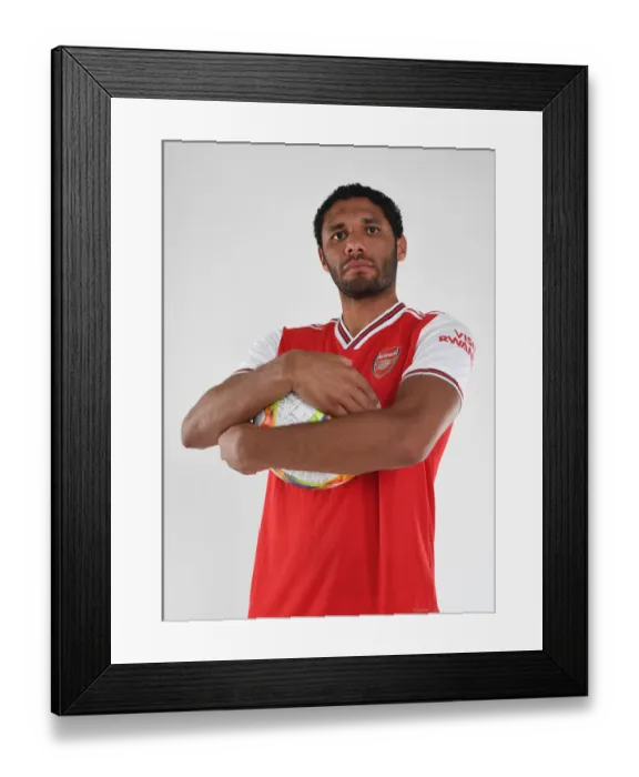 Framed Print : Arsenal Football Club: Mo Elneny at Training Ahead of 2019-20 Season Framed Print : Arsenal Football Club: Mo Elneny at Training Ahead of 2019-20 Season