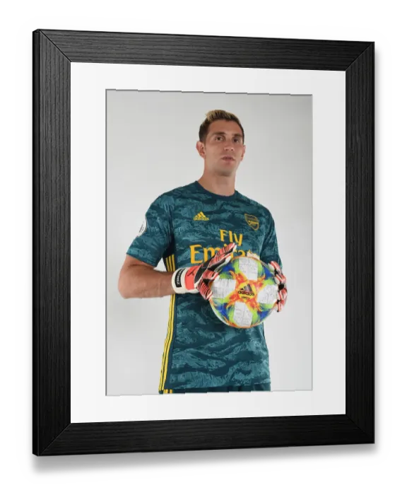 Framed Print : Arsenal FC: Emiliano Martinez at Training Ahead of 2019-20 Season Framed Print : Arsenal FC: Emiliano Martinez at Training Ahead of 2019-20 Season