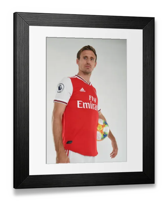 Framed Print : Arsenal FC: Nacho Monreal at 2019-20 Training Session Framed Print : Arsenal FC: Nacho Monreal at 2019-20 Training Session