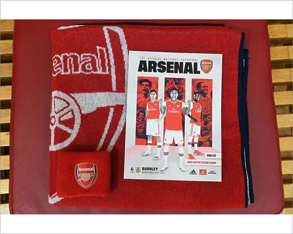Arsenal vs. Burnley: Premier League Showdown at Emirates Stadium - Personalized Programmes for the Players