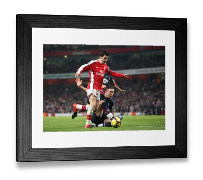 Framed Print : Arsenal's Triumph: 4-2 Victory Over Bolton Wanderers (2010) Framed Print : Arsenal's Triumph: 4-2 Victory Over Bolton Wanderers (2010)