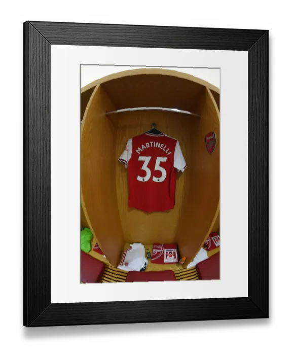 Framed Print : Behind the Scenes: David Luiz's Arsenal Shirt in Emirates Changing Room (2019-20) Framed Print : Behind the Scenes: David Luiz's Arsenal Shirt in Emirates Changing Room (2019-20)