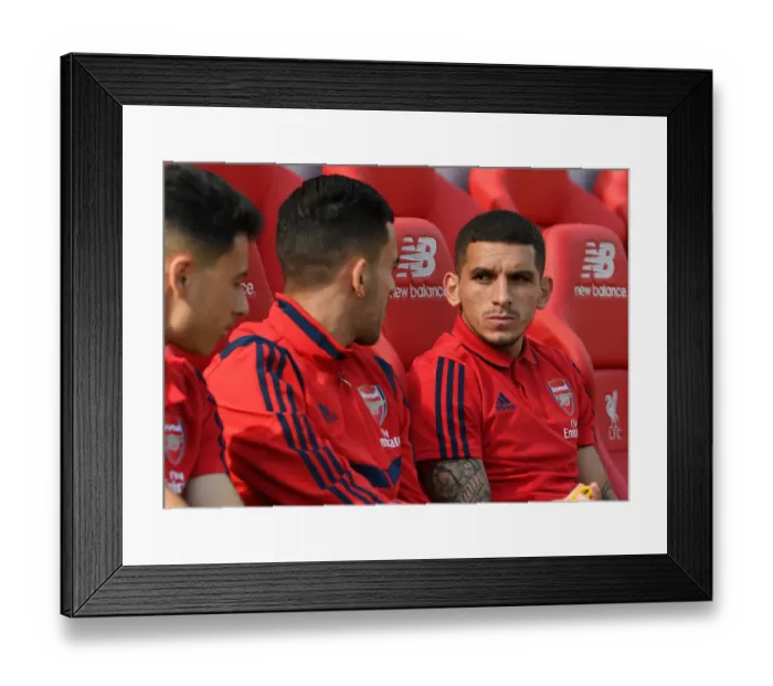 Framed Print : Torreira's Pre-Match Focus: Liverpool vs. Arsenal (2019-20) Framed Print : Torreira's Pre-Match Focus: Liverpool vs. Arsenal (2019-20)